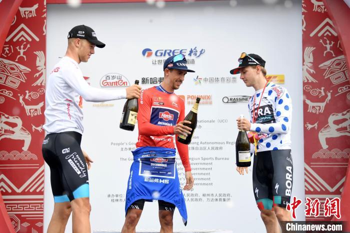 珍宝-维斯玛车队车手奥拉夫·库伊夺第三赛段冠