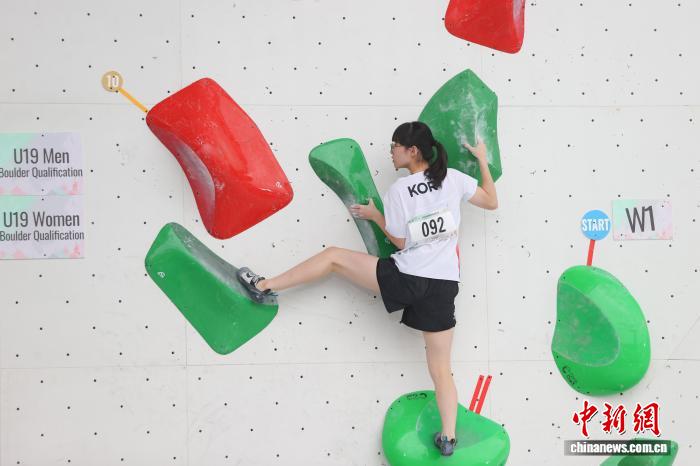 贵阳彩湖国际攀岩中心迎来2025亚洲青年攀岩锦标